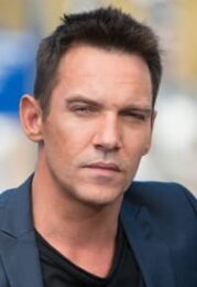 Jonathan Rhys Meyers