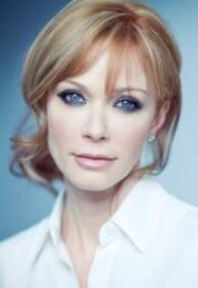 Lauren Holly